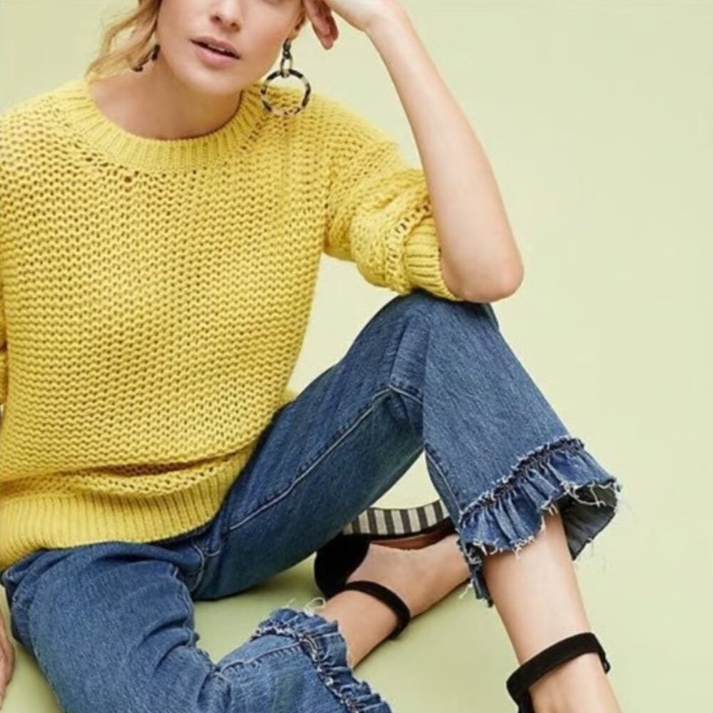 Levi’s Wedgie Straight leg Cropped Ruffle hem Jeans 26